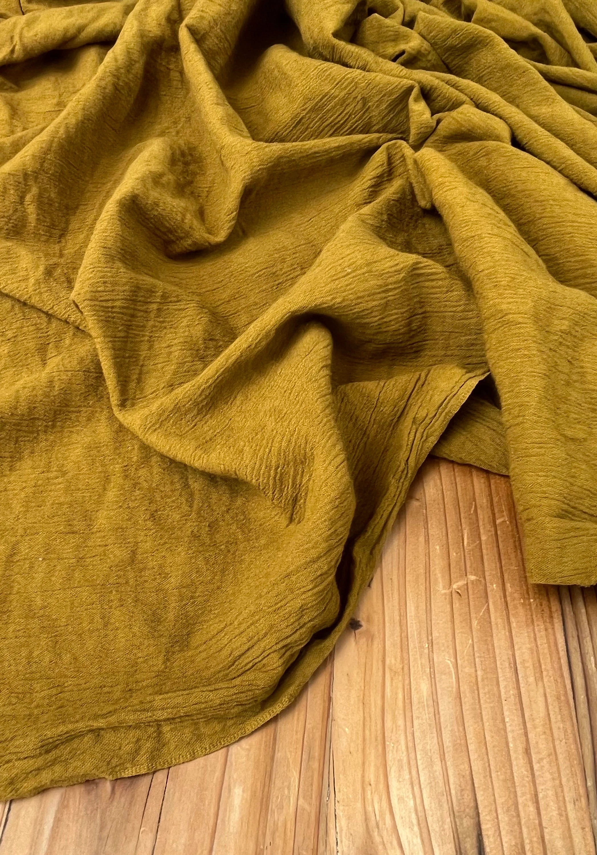 Crinkle Sile Cloth Fabric, Multi Color Options Available.