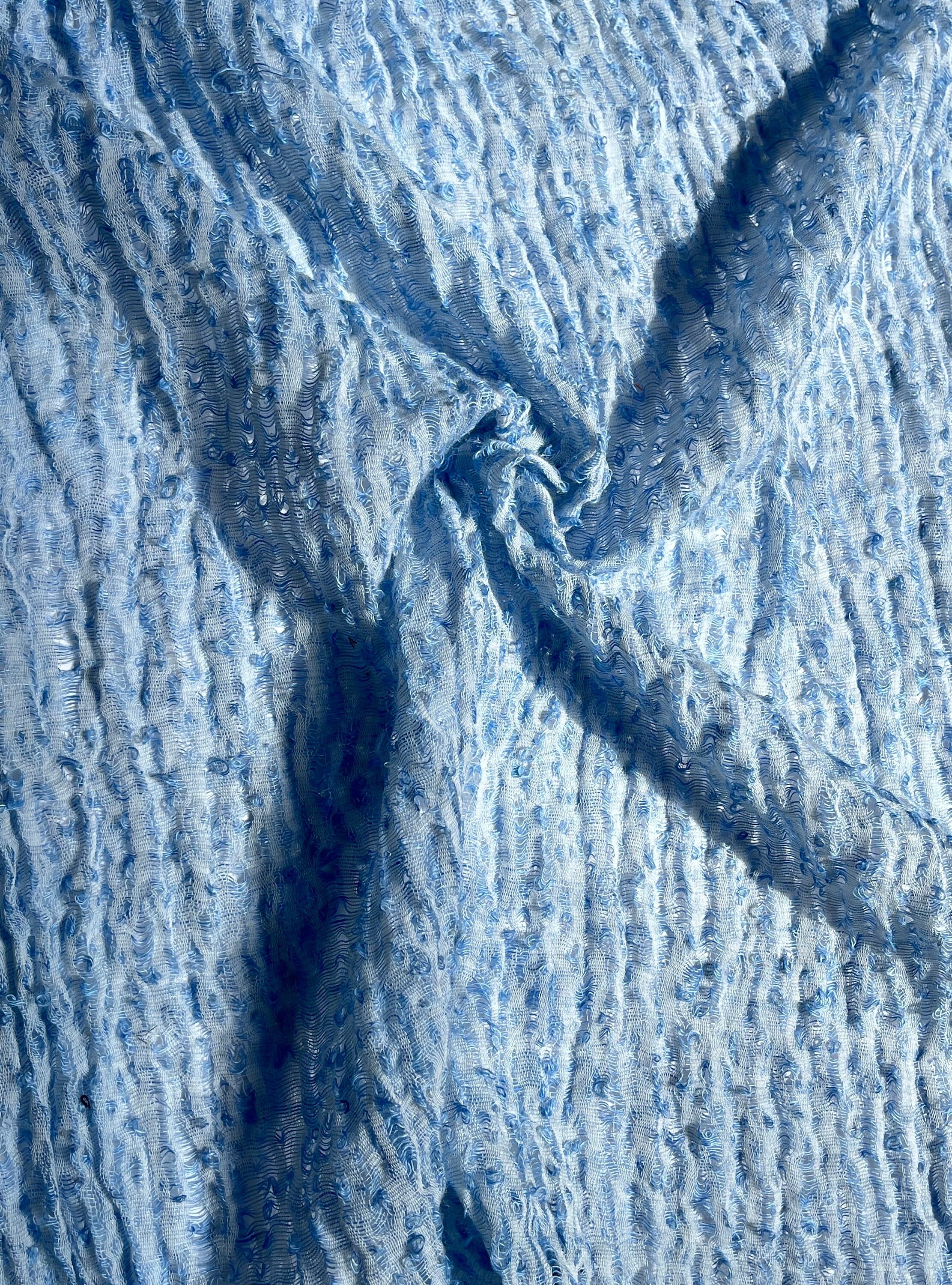 Tissus naturels uniques bleu clair : mélange de lin en coton funky, transparent et texturé | Tissus spéciaux de qualité avec texture 3D pour les créations estivales.