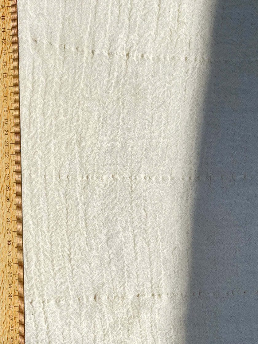 Özel Dokulu Türk Pamuğu Buruşuk Kumaş: Kimono Yazlık Elbiseler, Yenidoğan Kıyafetleri İçin Benzersiz Kalite | Tül, Şeffaf ve Esnek Siyah - Beyaz Çizgili Seçenekler.