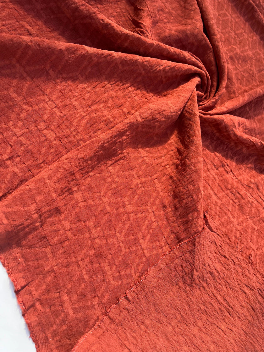 Tuğla Kırmızısı Pamuklu Yazlık Dikiş Kumaşı, Geometrik Desenli Japon Kumaşı, Metreyle El Yapımı Doğal Organik Kumaş.