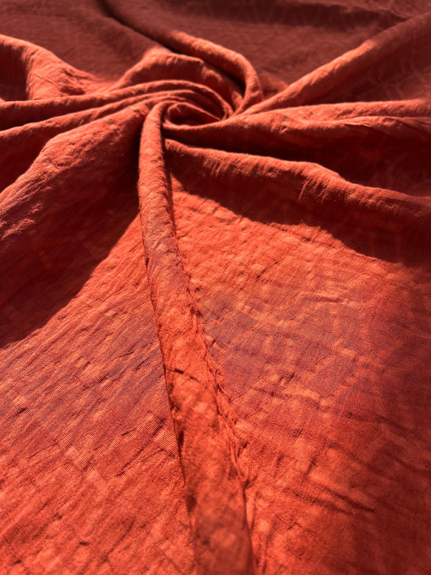 Tuğla Kırmızısı Pamuklu Yazlık Dikiş Kumaşı, Geometrik Desenli Japon Kumaşı, Metreyle El Yapımı Doğal Organik Kumaş.