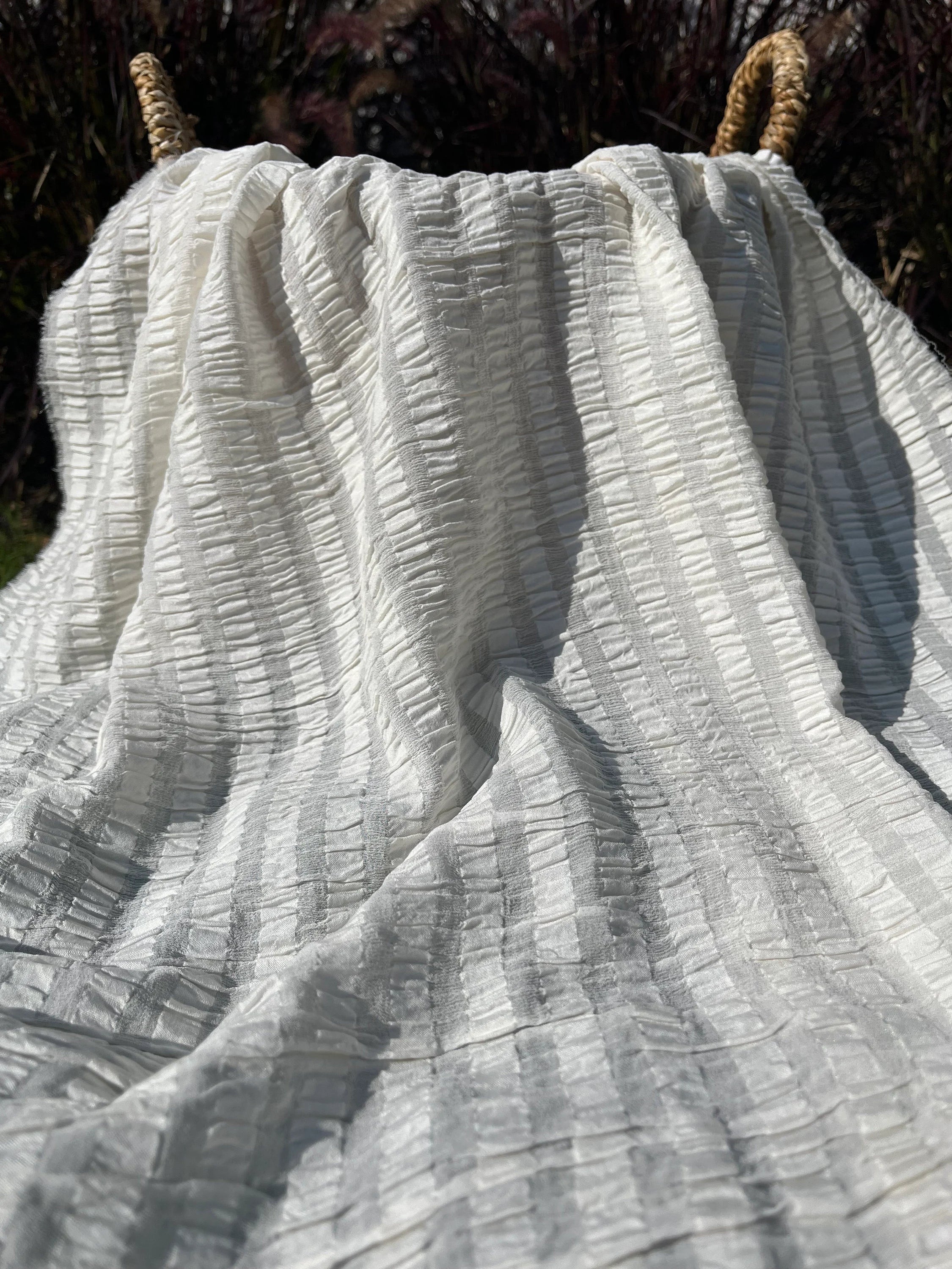 Tissu de soie extensible de luxe, seersucker.