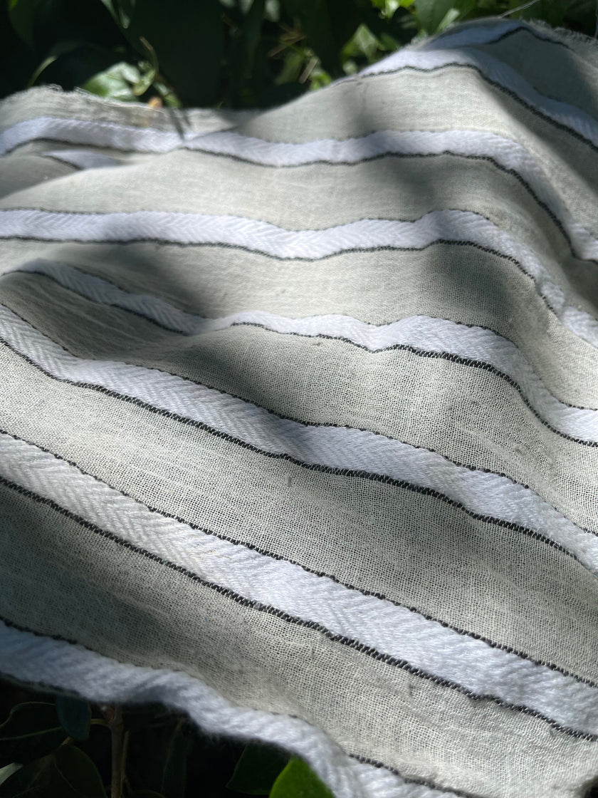 Çizgili Beyaz Pamuklu Yarı Şeffaf Kumaş, Ağartılmamış Hafif Doğal, Geniş Kumaş Metreyle