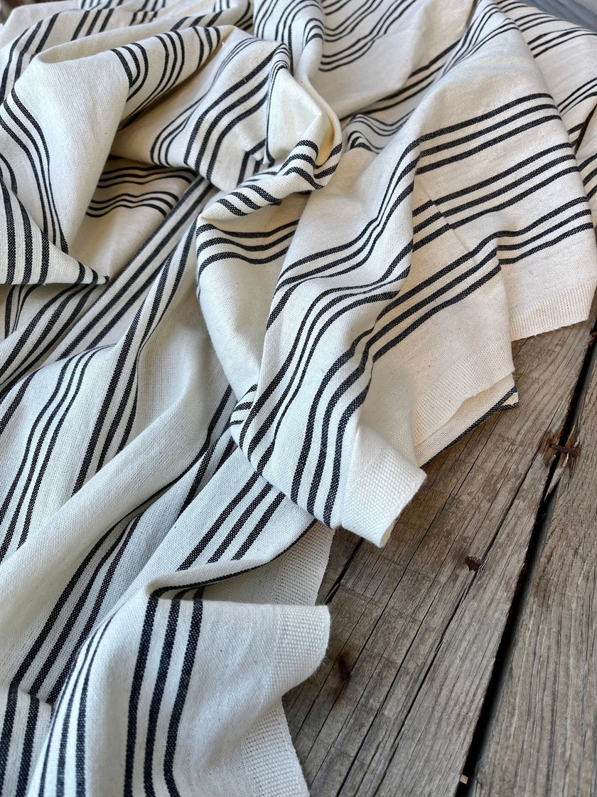 Dikiş Projeleri İçin Metre Kare Yumuşatılmış Keten Pamuklu Kumaş, Doğal Kumaşlar, Plaj Giyim Kumaşları, Çevre Dostu Kumaşlar. Metre Kare Yumuşatılmış Keten Pamuklu Çizgili Kumaş