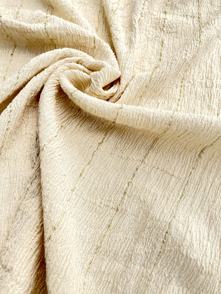 Tissu en coton froissé extensible neutre, surface texturée, coton tissé à la main blanc cassé, semi-transparent, non blanchi, biologique, coton brut tissé à la main.